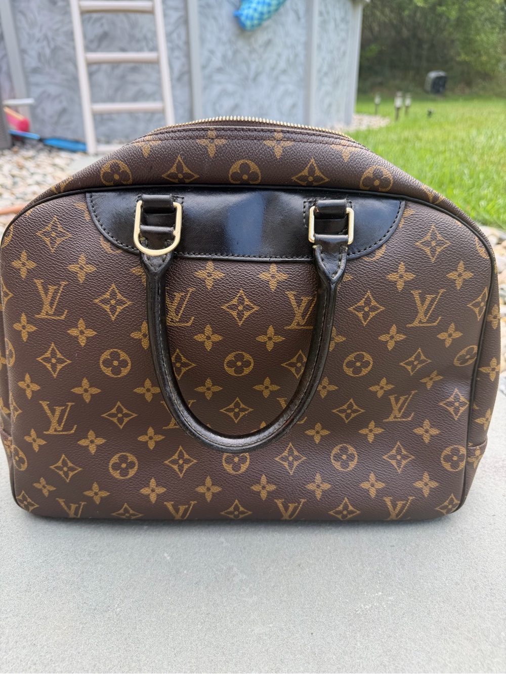 Louis Vuitton Deauville Monogram Satchel, black Model M4726